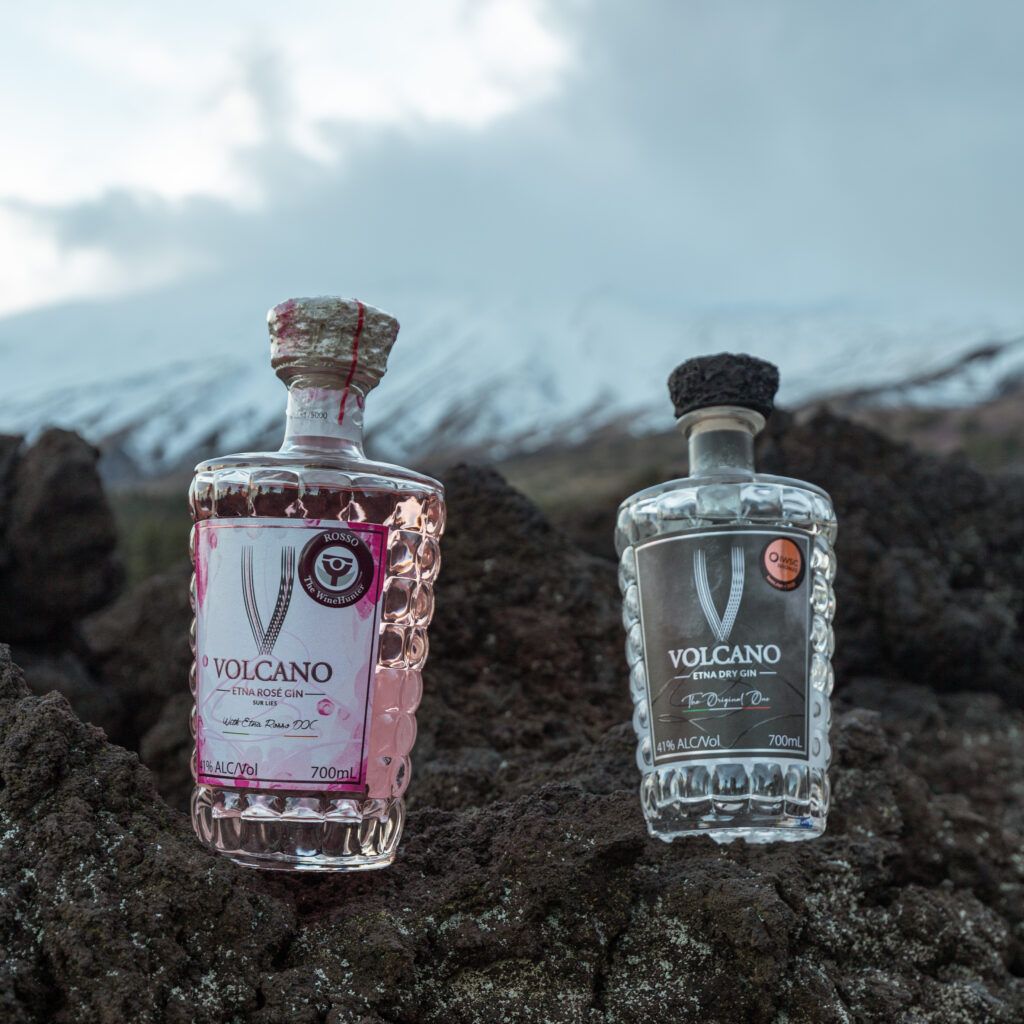 Volcano-Gin-FOT 2 BOTTIGLIE VOLCANO