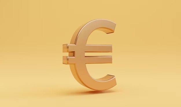 Fiere-Internazionali-golden-euro-sign-yellow-background-currency-exchange-money-transfer-concept-euro-is-main-money-european-union-region-by-3d-render_616485-23.avif