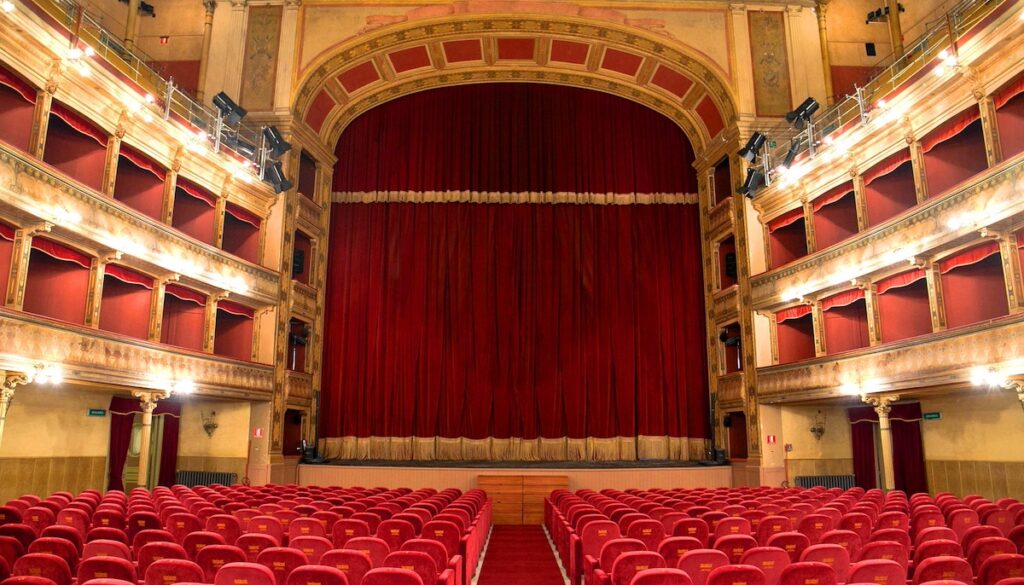 aperitivo in teatro