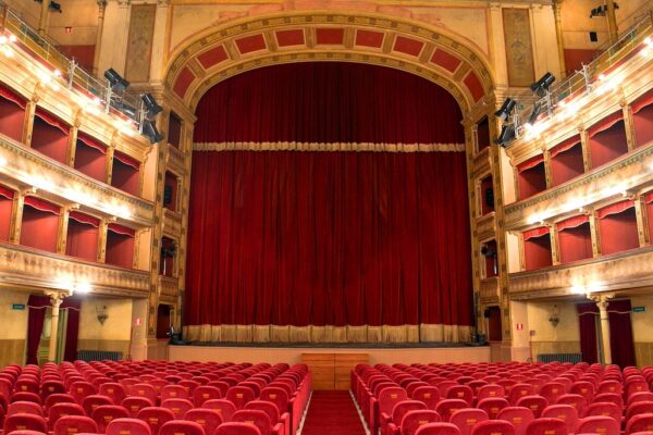 aperitivo in teatro